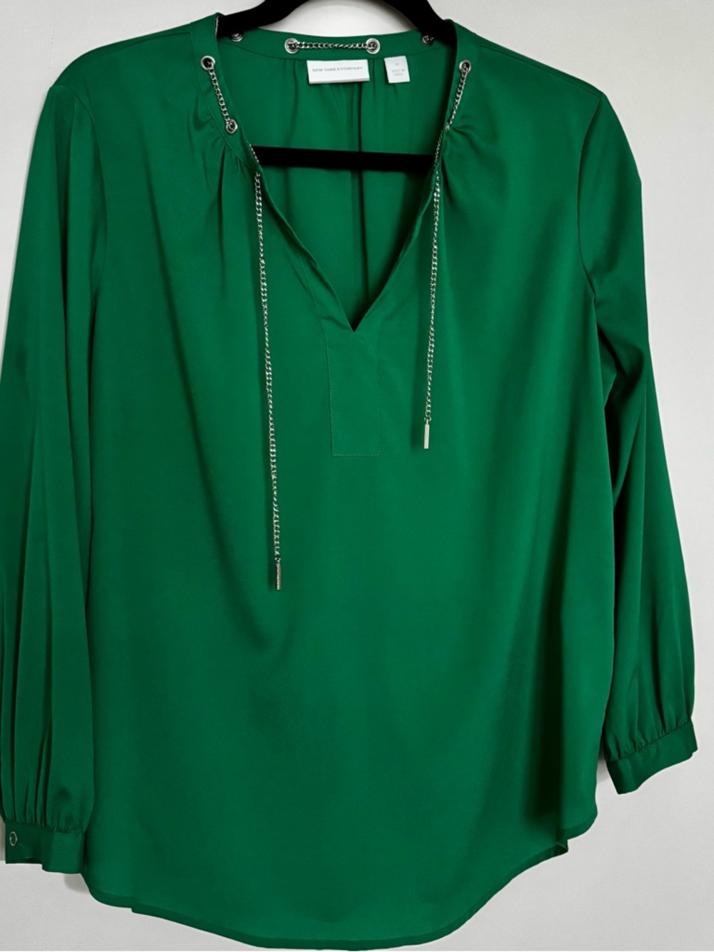 New York & Company Emerald Green V-Neck Blouse with Silver Chain Trim